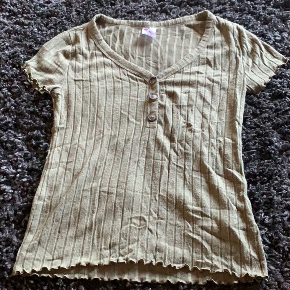 No boundaries medium size shirt